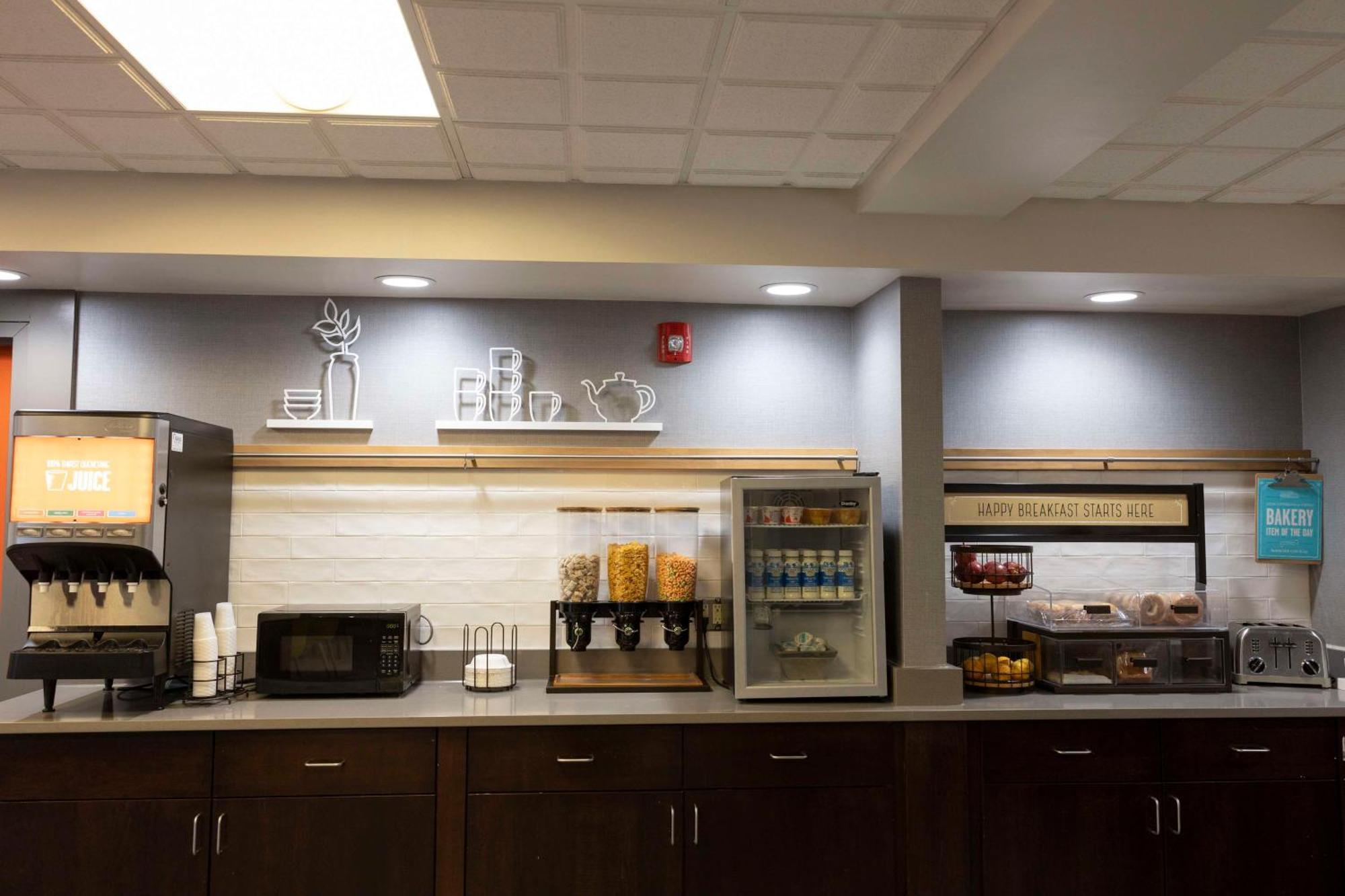 Hampton Inn Kent/Akron Area Εξωτερικό φωτογραφία