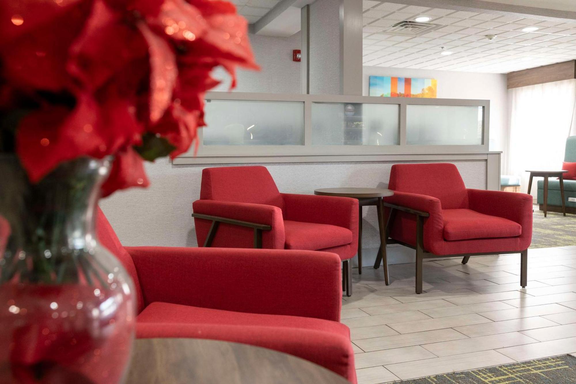 Hampton Inn Kent/Akron Area Εξωτερικό φωτογραφία
